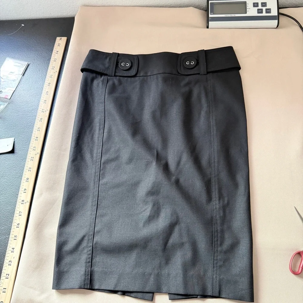 Bebe Black Pencil Skirt Button Waist Detail‎ Career Workwear Size 2